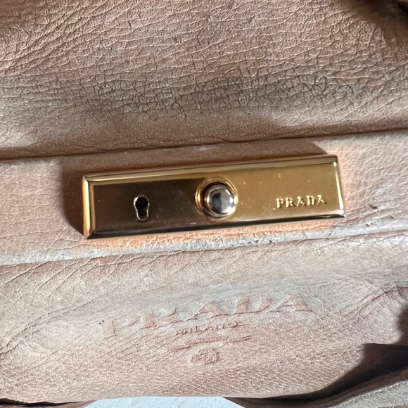 PRADA Authentic Deerskin Large Frame Satchel w/ Lock Frame and Key Clochette - Picture 6 of 15
